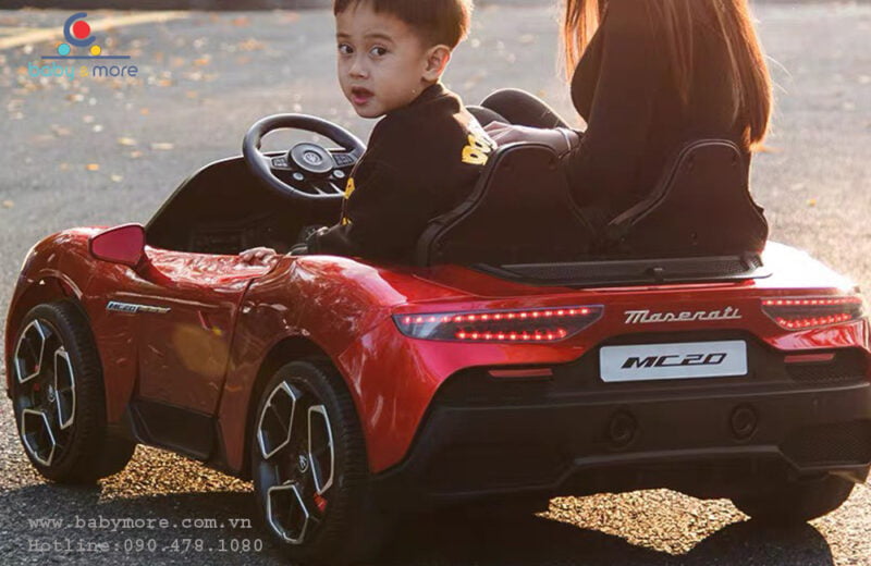 Ô tô điện trẻ em Maserati bản quyền MC20