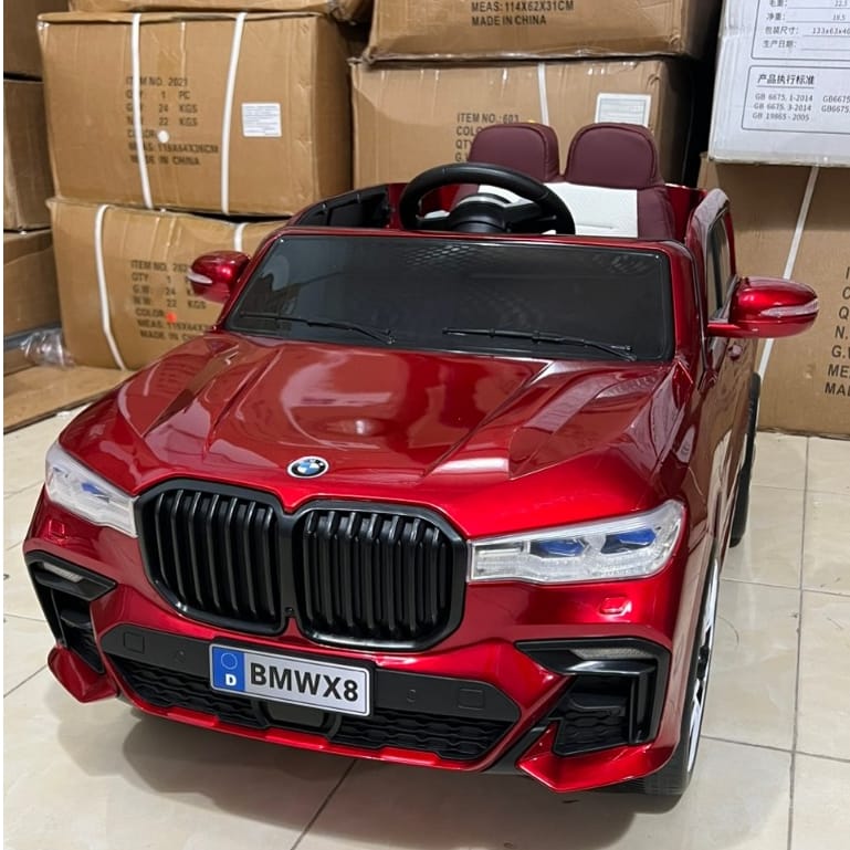 Ô tô điện trẻm em BMW X8 bánh cao su ghế da