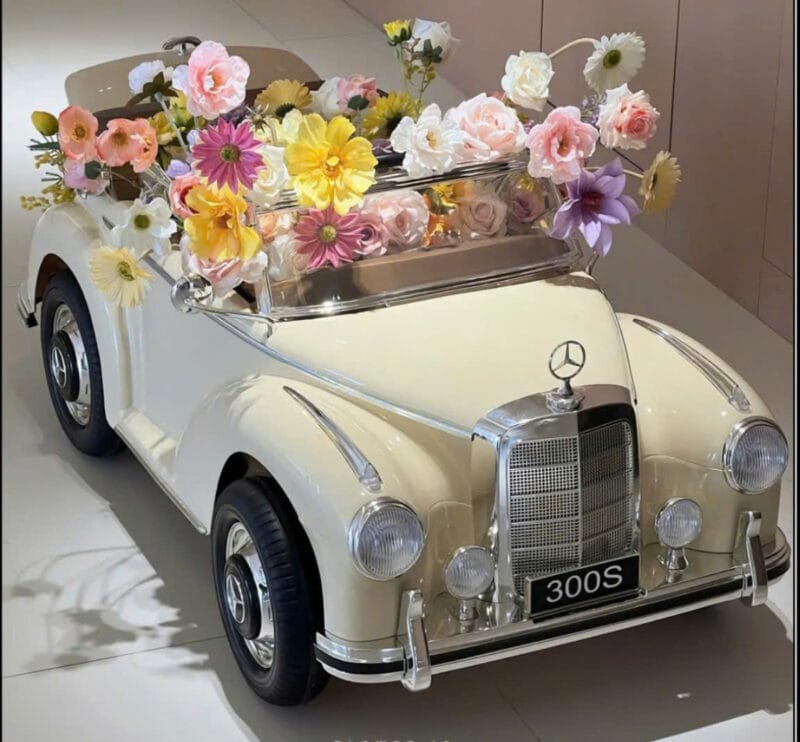 Ô tô điện trẻ em Mercedes cổ điển 300s