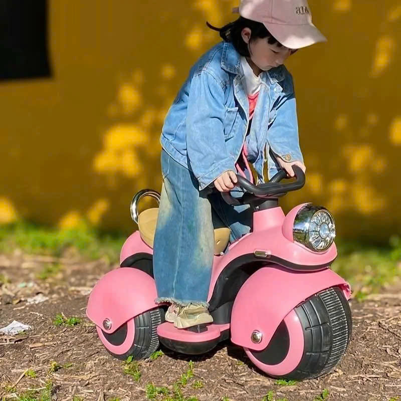 Xe máy điện trẻ em T118 kiểu dáng tương lai