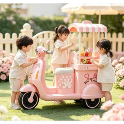 Xe máy điện trẻ em Vespa bé gái có đồ chơi bán kem 368